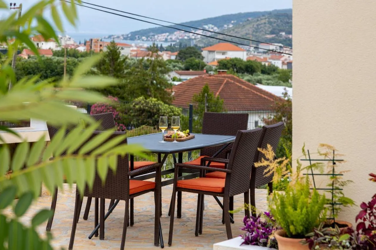 Villa West Trogir
