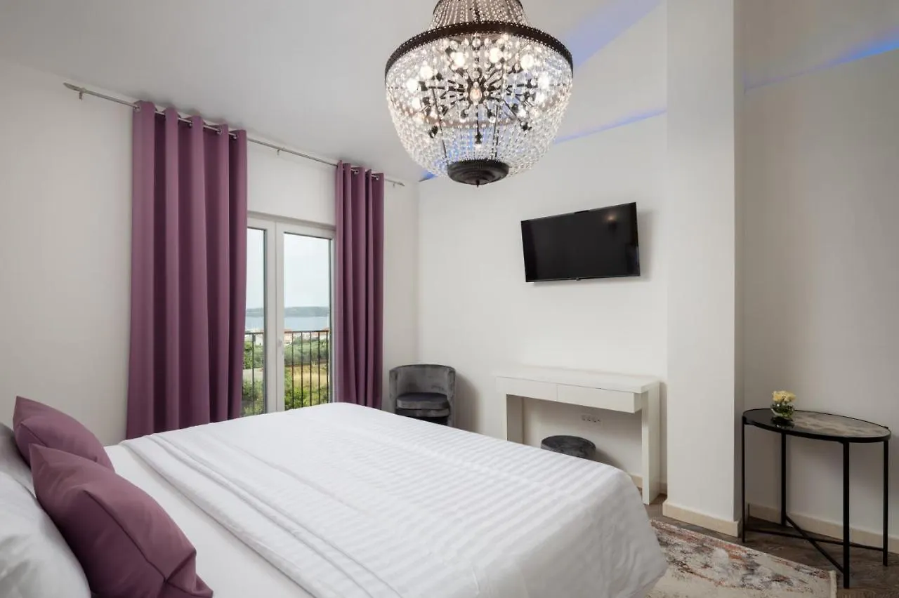 Villa West Trogir