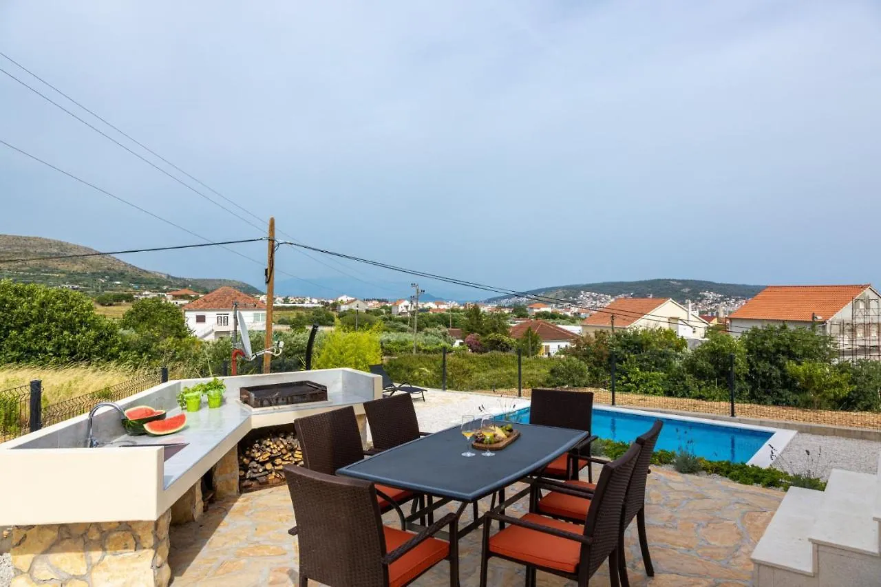 Villa West Trogir